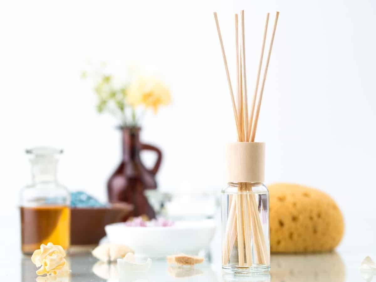 3 Ways to Clean & Maintain Your Essential Oil Diffuser for Performance